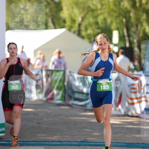 01.09.2024 - 17. Tribühne Triathlon Michael Strokosch http://msf.ph/oto/6907083 01.09.2024 11:16:55 Ziel 185, 262 meine-sportfotos.de