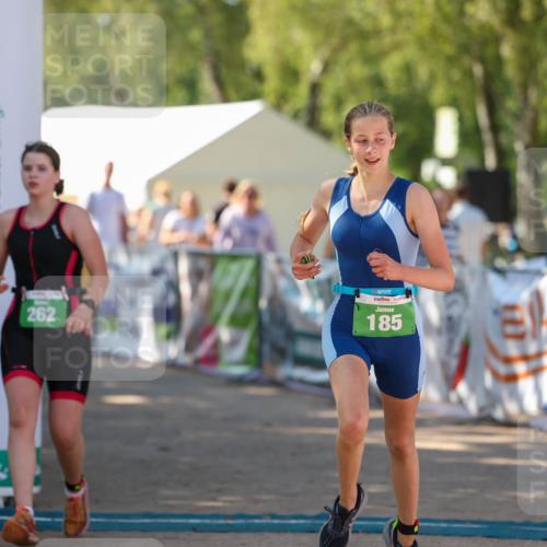 01.09.2024 - 17. Tribühne Triathlon Michael Strokosch http://msf.ph/oto/6907087 01.09.2024 11:16:56 Ziel 185, 262 meine-sportfotos.de