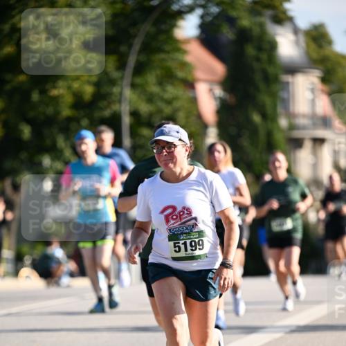 01.09.2024 - BARMER Alsterlauf Dr. Thomas Lammeyer http://msf.ph/oto/6907093 01.09.2024 09:42:28 Laufen 5199 meine-sportfotos.de