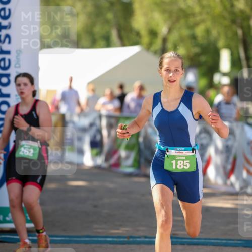 01.09.2024 - 17. Tribühne Triathlon Michael Strokosch http://msf.ph/oto/6907094 01.09.2024 11:16:56 Ziel 185, 262 meine-sportfotos.de