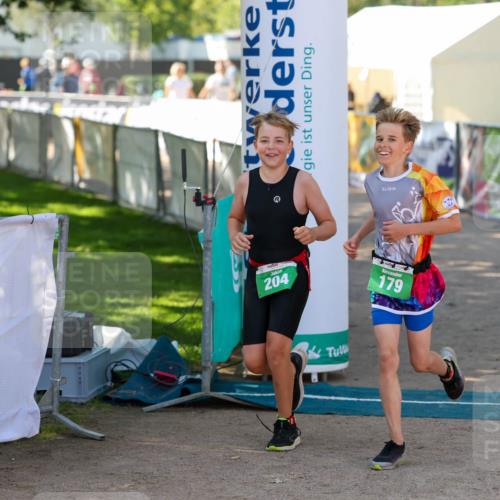 01.09.2024 - 17. Tribühne Triathlon Michael Strokosch http://msf.ph/oto/6907227 01.09.2024 11:20:36 Ziel 179, 204 meine-sportfotos.de