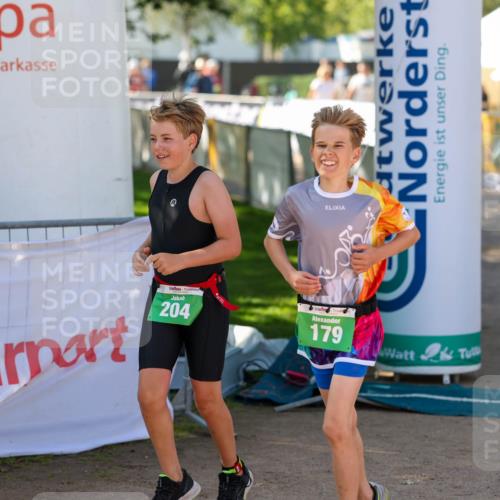 01.09.2024 - 17. Tribühne Triathlon Michael Strokosch http://msf.ph/oto/6907252 01.09.2024 11:20:37 Ziel 179, 204 meine-sportfotos.de