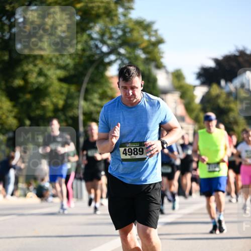 01.09.2024 - BARMER Alsterlauf Dr. Thomas Lammeyer http://msf.ph/oto/6907259 01.09.2024 09:42:35 Laufen 4989 meine-sportfotos.de