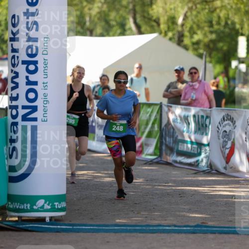 01.09.2024 - 17. Tribühne Triathlon Michael Strokosch http://msf.ph/oto/6907271 01.09.2024 11:22:07 Ziel 248, 295 meine-sportfotos.de