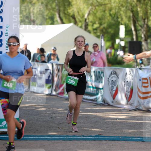 01.09.2024 - 17. Tribühne Triathlon Michael Strokosch http://msf.ph/oto/6907309 01.09.2024 11:22:09 Ziel 248, 295 meine-sportfotos.de