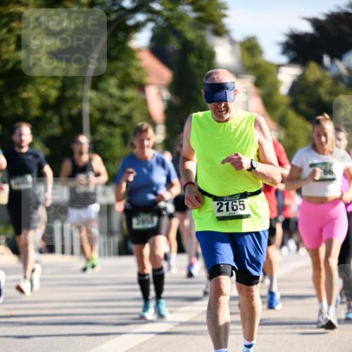 01.09.2024 - BARMER Alsterlauf Dr. Thomas Lammeyer http://msf.ph/oto/6907315 01.09.2024 09:42:37 Laufen 2165 meine-sportfotos.de