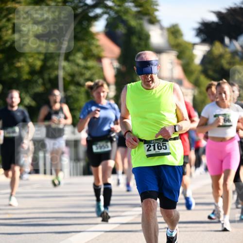 01.09.2024 - BARMER Alsterlauf Dr. Thomas Lammeyer http://msf.ph/oto/6907322 01.09.2024 09:42:37 Laufen 3955, 2165 meine-sportfotos.de