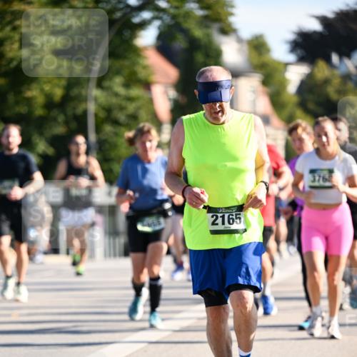 01.09.2024 - BARMER Alsterlauf Dr. Thomas Lammeyer http://msf.ph/oto/6907331 01.09.2024 09:42:37 Laufen 2165, 3762 meine-sportfotos.de