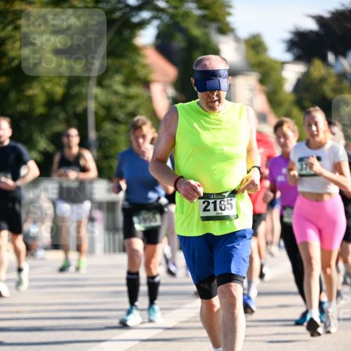 01.09.2024 - BARMER Alsterlauf Dr. Thomas Lammeyer http://msf.ph/oto/6907339 01.09.2024 09:42:38 Laufen 2165 meine-sportfotos.de