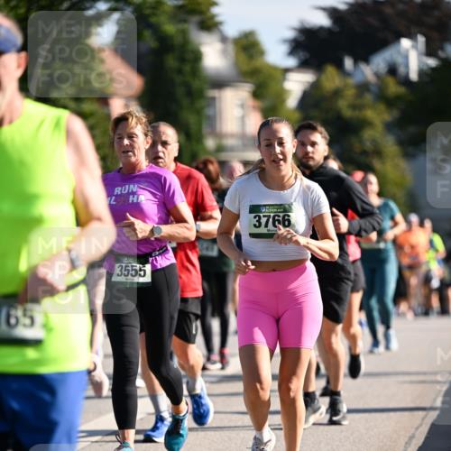 01.09.2024 - BARMER Alsterlauf Dr. Thomas Lammeyer http://msf.ph/oto/6907365 01.09.2024 09:42:39 Laufen 3766, 165, 3555 meine-sportfotos.de