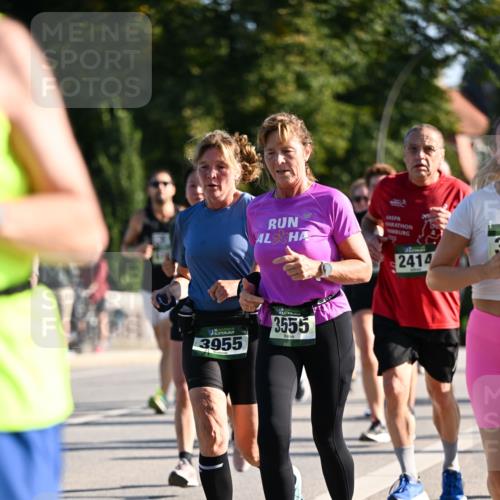 01.09.2024 - BARMER Alsterlauf Dr. Thomas Lammeyer http://msf.ph/oto/6907390 01.09.2024 09:42:40 Laufen 135, 3955, 3555, 2414 meine-sportfotos.de