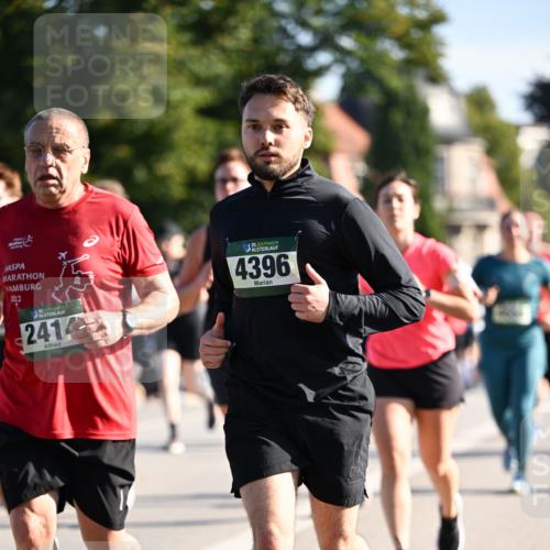 01.09.2024 - BARMER Alsterlauf Dr. Thomas Lammeyer http://msf.ph/oto/6907419 01.09.2024 09:42:42 Laufen 1022, 2414, 35, 4396 meine-sportfotos.de