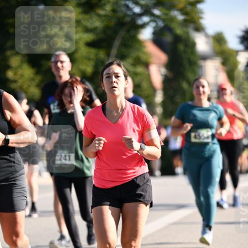 01.09.2024 - BARMER Alsterlauf Dr. Thomas Lammeyer http://msf.ph/oto/6907446 01.09.2024 09:42:43 Laufen 241 meine-sportfotos.de