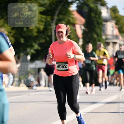 01.09.2024 - BARMER Alsterlauf Dr. Thomas Lammeyer http://msf.ph/oto/6907538 01.09.2024 09:42:46 Laufen 1, 4052 meine-sportfotos.de