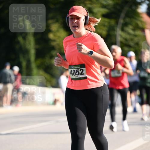 01.09.2024 - BARMER Alsterlauf Dr. Thomas Lammeyer http://msf.ph/oto/6907589 01.09.2024 09:42:48 Laufen 4052 meine-sportfotos.de