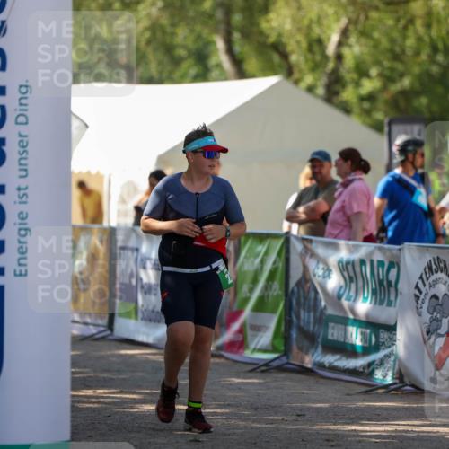 01.09.2024 - 17. Tribühne Triathlon Michael Strokosch http://msf.ph/oto/6907615 01.09.2024 11:25:12 Ziel 238 meine-sportfotos.de