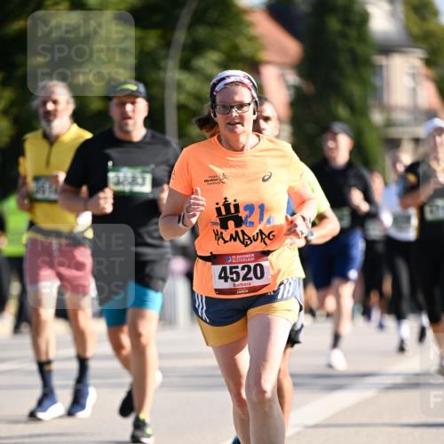 01.09.2024 - BARMER Alsterlauf Dr. Thomas Lammeyer http://msf.ph/oto/6907694 01.09.2024 09:42:52 Laufen 21, 35, 4520 meine-sportfotos.de