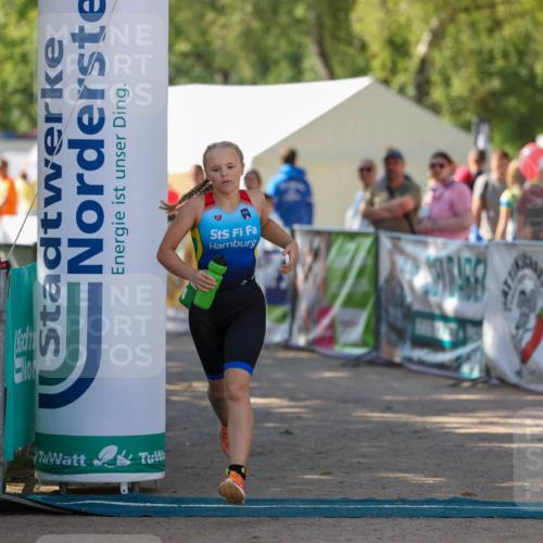 01.09.2024 - 17. Tribühne Triathlon Michael Strokosch http://msf.ph/oto/6907725 01.09.2024 11:25:51 Ziel 184 meine-sportfotos.de
