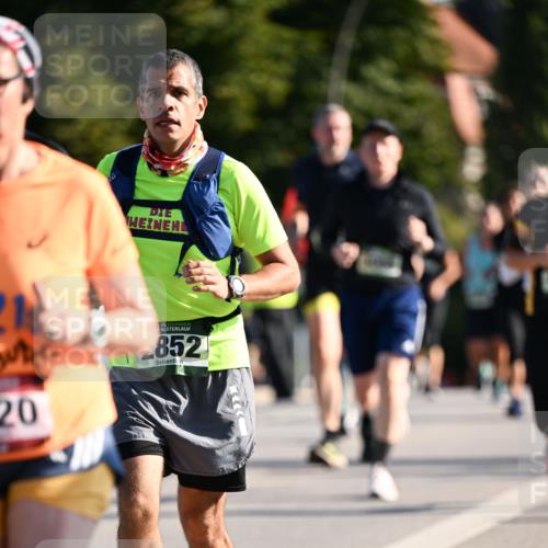 01.09.2024 - BARMER Alsterlauf Dr. Thomas Lammeyer http://msf.ph/oto/6907732 01.09.2024 09:42:53 Laufen 20, 35, 852 meine-sportfotos.de