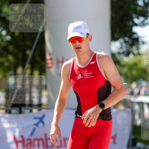 01.09.2024 - 17. Tribühne Triathlon Michael Strokosch http://msf.ph/oto/6907879 01.09.2024 11:42:53 Ziel 361 meine-sportfotos.de