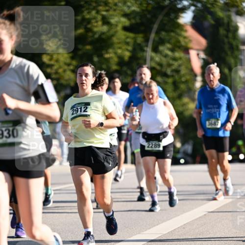 01.09.2024 - BARMER Alsterlauf Dr. Thomas Lammeyer http://msf.ph/oto/6907897 01.09.2024 09:42:59 Laufen 930, 2912, 2289, 3687 meine-sportfotos.de