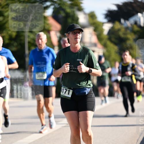 01.09.2024 - BARMER Alsterlauf Dr. Thomas Lammeyer http://msf.ph/oto/6907932 01.09.2024 09:43:01 Laufen 171 meine-sportfotos.de