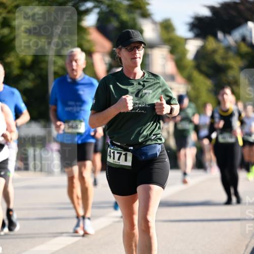 01.09.2024 - BARMER Alsterlauf Dr. Thomas Lammeyer http://msf.ph/oto/6907939 01.09.2024 09:43:01 Laufen 4171 meine-sportfotos.de