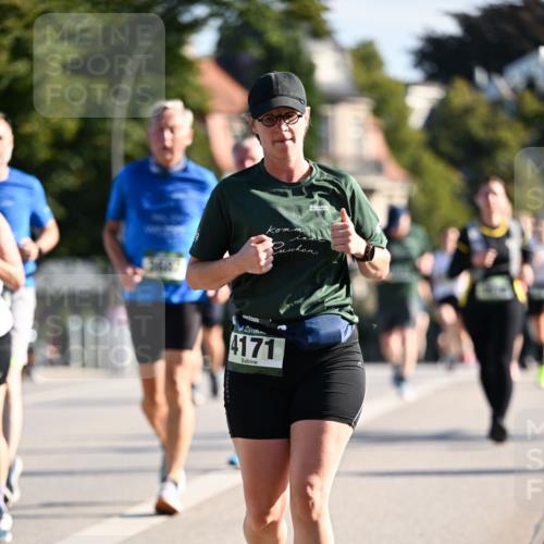 01.09.2024 - BARMER Alsterlauf Dr. Thomas Lammeyer http://msf.ph/oto/6907945 01.09.2024 09:43:01 Laufen 4171 meine-sportfotos.de