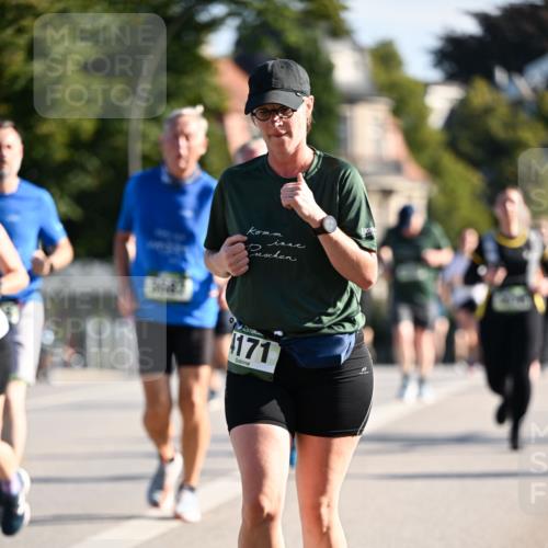 01.09.2024 - BARMER Alsterlauf Dr. Thomas Lammeyer http://msf.ph/oto/6907957 01.09.2024 09:43:01 Laufen 171 meine-sportfotos.de