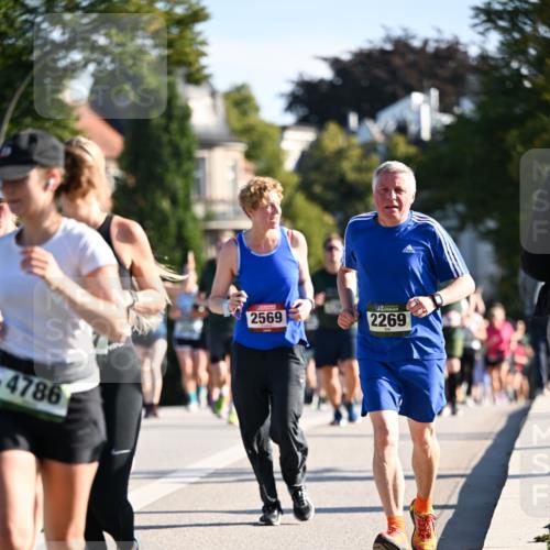 01.09.2024 - BARMER Alsterlauf Dr. Thomas Lammeyer http://msf.ph/oto/6908109 01.09.2024 09:43:09 Laufen 4786, 2569, 2269 meine-sportfotos.de