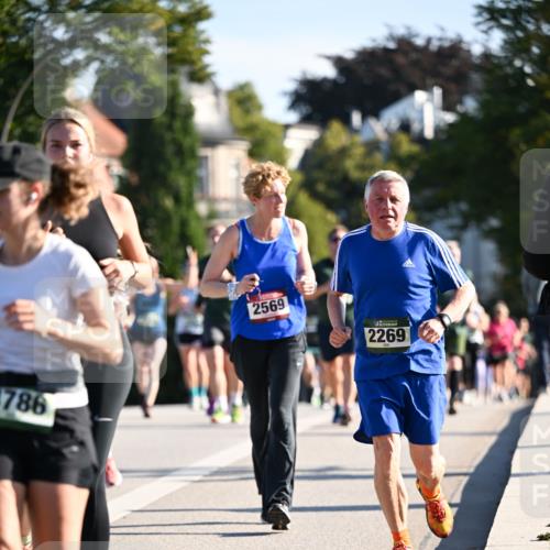 01.09.2024 - BARMER Alsterlauf Dr. Thomas Lammeyer http://msf.ph/oto/6908111 01.09.2024 09:43:09 Laufen 1786, 2569, 135, 2269 meine-sportfotos.de