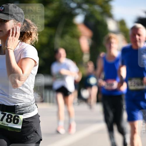 01.09.2024 - BARMER Alsterlauf Dr. Thomas Lammeyer http://msf.ph/oto/6908136 01.09.2024 09:43:10 Laufen 786 meine-sportfotos.de