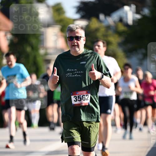 01.09.2024 - BARMER Alsterlauf Dr. Thomas Lammeyer http://msf.ph/oto/6908289 01.09.2024 09:43:17 Laufen 35, 3562 meine-sportfotos.de