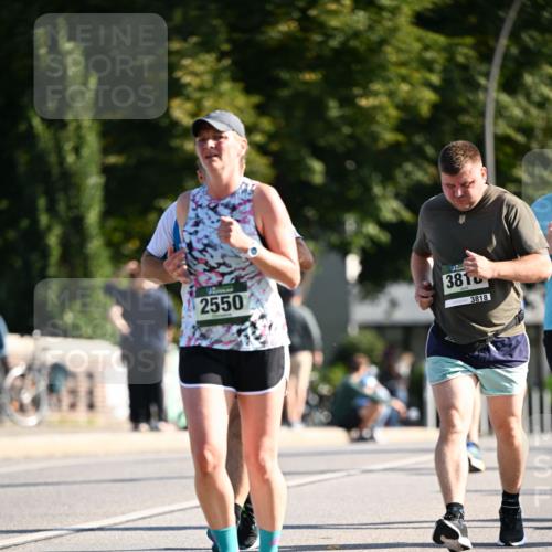 01.09.2024 - BARMER Alsterlauf Dr. Thomas Lammeyer http://msf.ph/oto/6908320 01.09.2024 09:43:18 Laufen 2550, 3816, 3818 meine-sportfotos.de