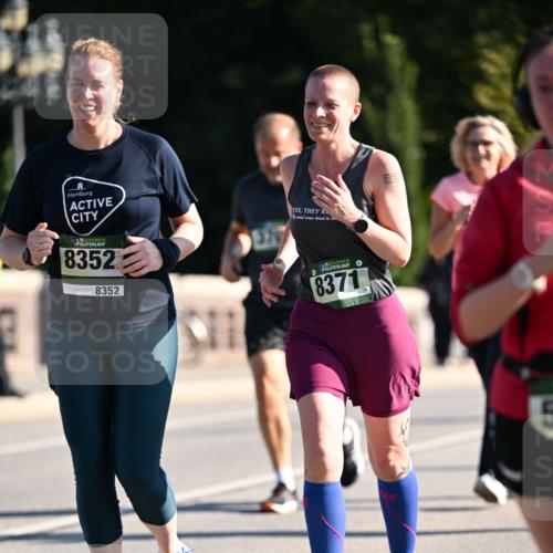 01.09.2024 - BARMER Alsterlauf Dr. Thomas Lammeyer http://msf.ph/oto/6908598 01.09.2024 09:43:31 Laufen 135, 8352, 8352, 135, 8371 meine-sportfotos.de