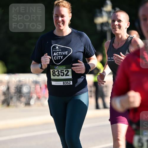 01.09.2024 - BARMER Alsterlauf Dr. Thomas Lammeyer http://msf.ph/oto/6908621 01.09.2024 09:43:32 Laufen 35, 8352, 8352, 51 meine-sportfotos.de