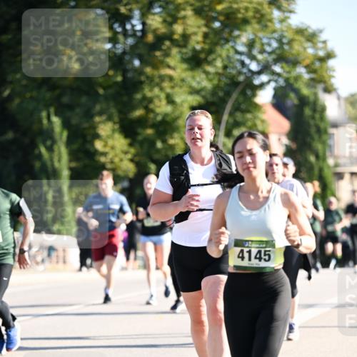 01.09.2024 - BARMER Alsterlauf Dr. Thomas Lammeyer http://msf.ph/oto/6908669 01.09.2024 09:43:35 Laufen 4145 meine-sportfotos.de