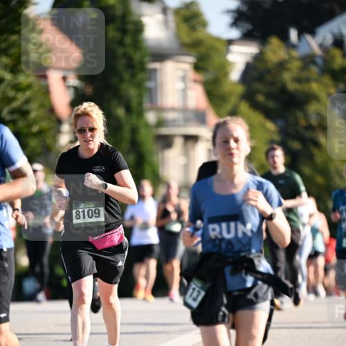 01.09.2024 - BARMER Alsterlauf Dr. Thomas Lammeyer http://msf.ph/oto/6908778 01.09.2024 09:43:43 Laufen 8109 meine-sportfotos.de