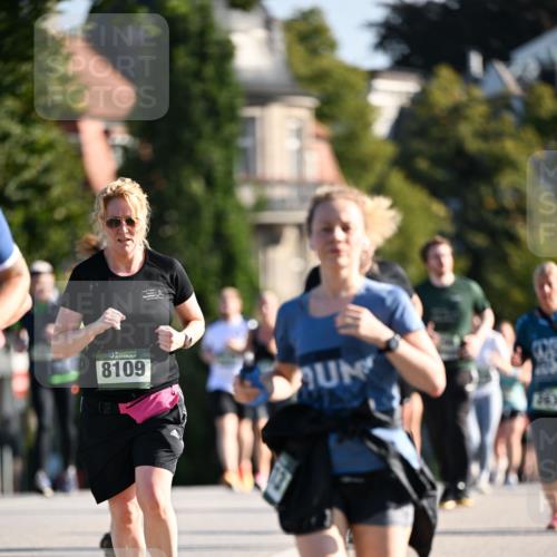 01.09.2024 - BARMER Alsterlauf Dr. Thomas Lammeyer http://msf.ph/oto/6908791 01.09.2024 09:43:43 Laufen 8109 meine-sportfotos.de