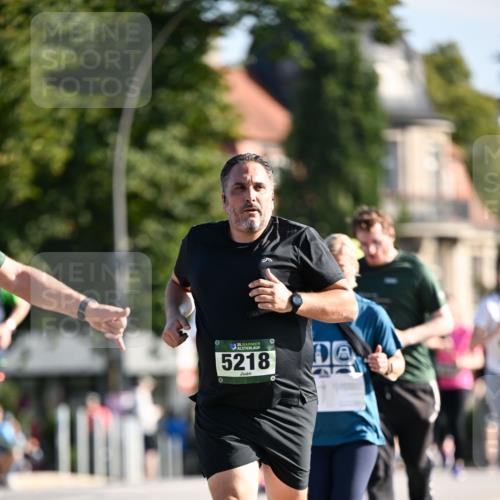 01.09.2024 - BARMER Alsterlauf Dr. Thomas Lammeyer http://msf.ph/oto/6908881 01.09.2024 09:43:47 Laufen 135, 5218 meine-sportfotos.de