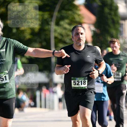 01.09.2024 - BARMER Alsterlauf Dr. Thomas Lammeyer http://msf.ph/oto/6908893 01.09.2024 09:43:47 Laufen 951, 35, 5218 meine-sportfotos.de