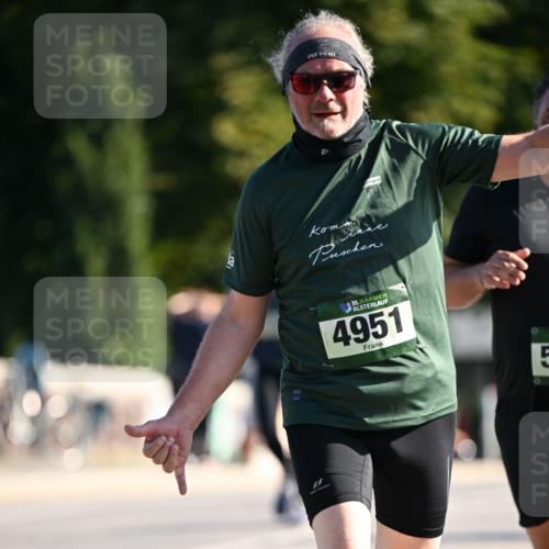 01.09.2024 - BARMER Alsterlauf Dr. Thomas Lammeyer http://msf.ph/oto/6908918 01.09.2024 09:43:48 Laufen 35, 4951, 5 meine-sportfotos.de
