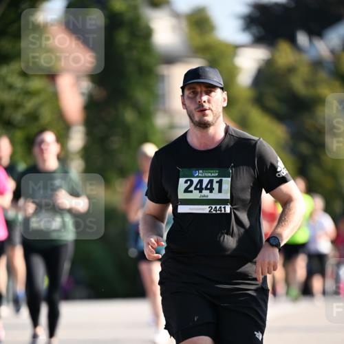01.09.2024 - BARMER Alsterlauf Dr. Thomas Lammeyer http://msf.ph/oto/6909034 01.09.2024 09:43:53 Laufen 35, 2441, 2441 meine-sportfotos.de