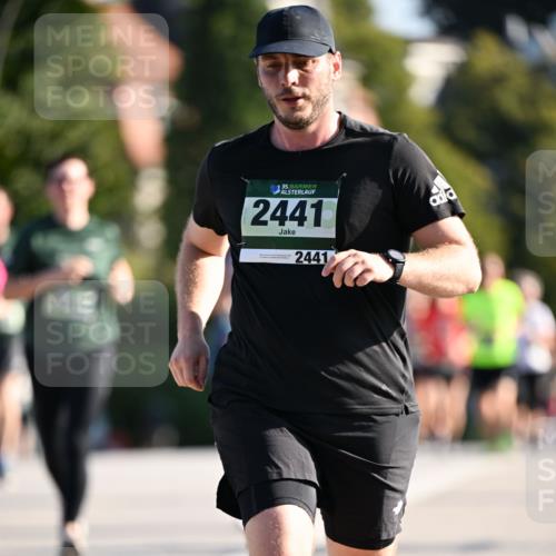01.09.2024 - BARMER Alsterlauf Dr. Thomas Lammeyer http://msf.ph/oto/6909061 01.09.2024 09:43:53 Laufen 16, 35, 2441, 2441 meine-sportfotos.de