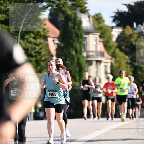 01.09.2024 - BARMER Alsterlauf Dr. Thomas Lammeyer http://msf.ph/oto/6909070 01.09.2024 09:43:55 Laufen 228, 4469 meine-sportfotos.de