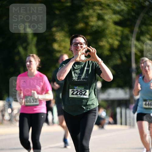 01.09.2024 - BARMER Alsterlauf Dr. Thomas Lammeyer http://msf.ph/oto/6909100 01.09.2024 09:43:56 Laufen 8032, 35, 2282, 446 meine-sportfotos.de