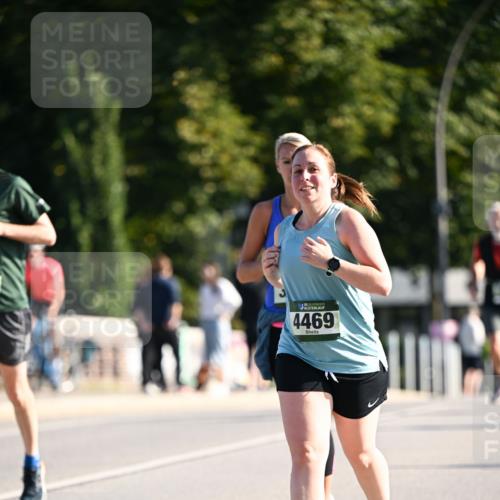 01.09.2024 - BARMER Alsterlauf Dr. Thomas Lammeyer http://msf.ph/oto/6909146 01.09.2024 09:43:58 Laufen 4469 meine-sportfotos.de