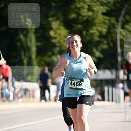 01.09.2024 - BARMER Alsterlauf Dr. Thomas Lammeyer http://msf.ph/oto/6909154 01.09.2024 09:43:58 Laufen 35, 4469 meine-sportfotos.de