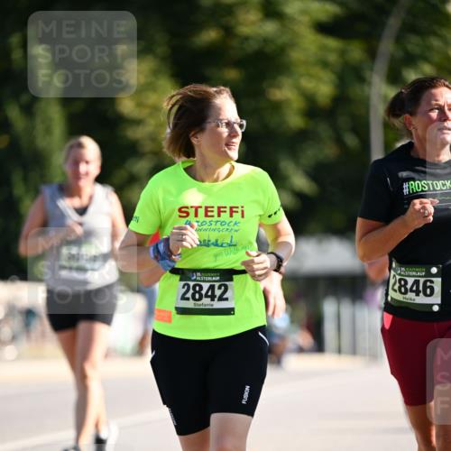 01.09.2024 - BARMER Alsterlauf Dr. Thomas Lammeyer http://msf.ph/oto/6909317 01.09.2024 09:44:04 Laufen 4, 135, 2842, 135, 2846 meine-sportfotos.de
