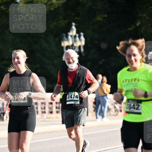 01.09.2024 - BARMER Alsterlauf Dr. Thomas Lammeyer http://msf.ph/oto/6909347 01.09.2024 09:44:05 Laufen 326, 2474, 2474, 2842 meine-sportfotos.de
